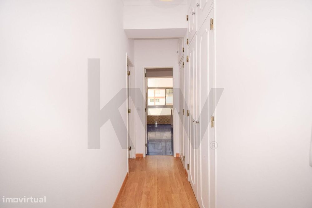 T3 com Sala Dupla em Carnaxide