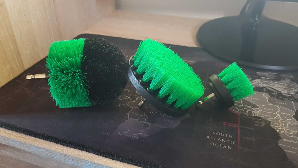 zestaw trzech szczotek na wkrętarkę