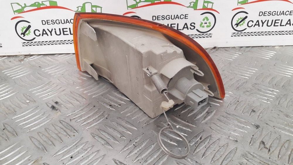 Right Front Headlight for FIAT Punto (1999) - 46402655