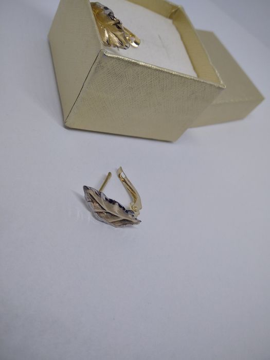 Złote kolczyki listki z białym złotem 585   570