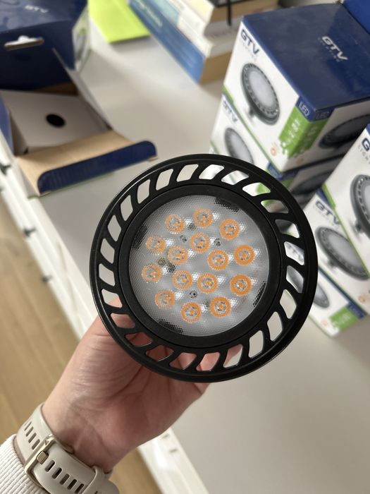 Żarówka GTV LED ES111 01 -30 GU10 12W 850 lumen