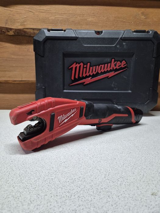 Milwaukee Obcinak do Rur C12 Pc Zestaw! A08