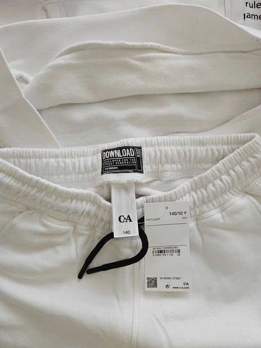 Спортивный костюм на мальчика C&A(Германия),р.140