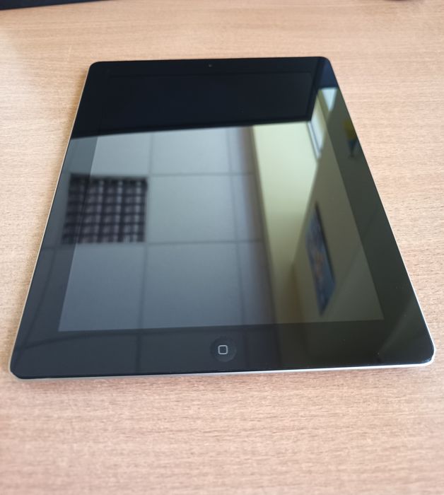 Apple Ipad 2  LTE  WiFi  64gb