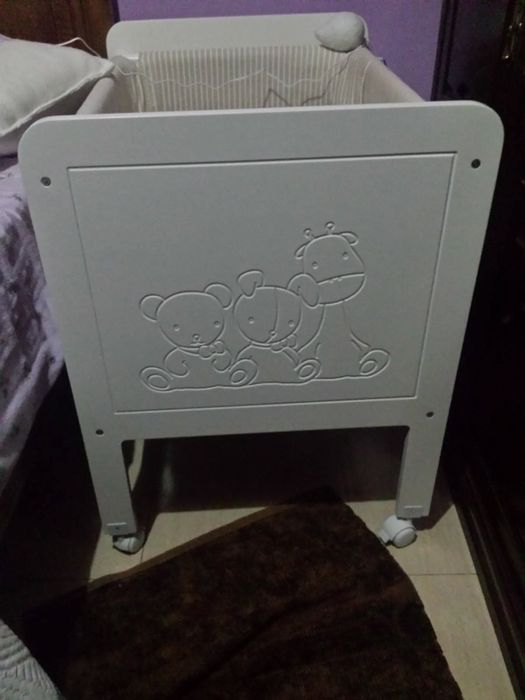 Berço de bebe pequeno
