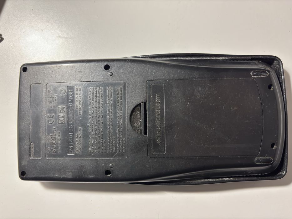 Calculadora Texas Instruments TI-83 Plus