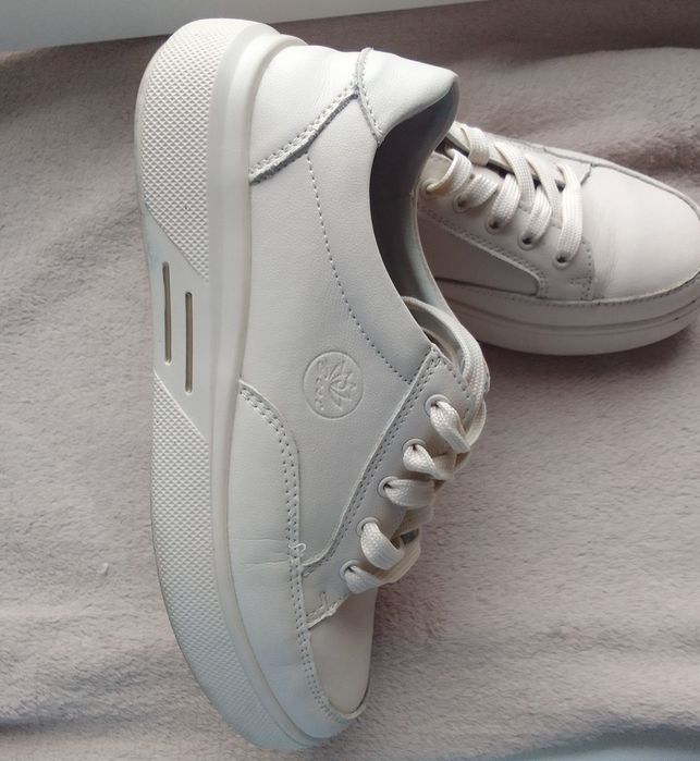 Buty do chodzenia