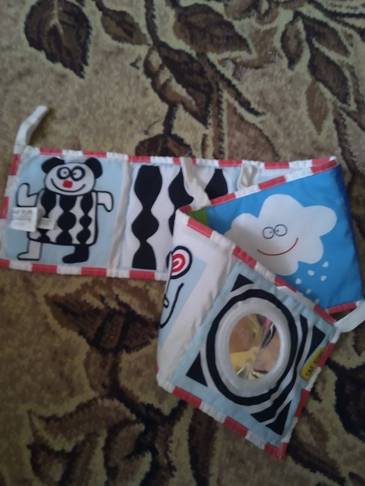 Розвиваюча підвіска на ліжечко.