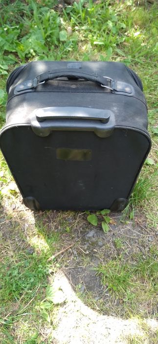 Sprzedam torbę podrozna czarna