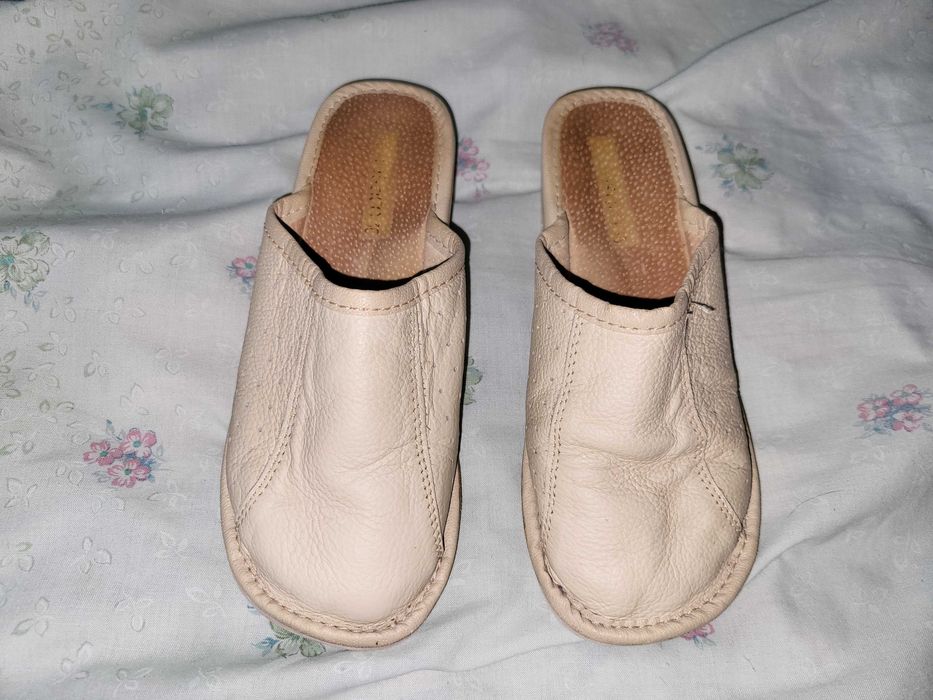 Kapcie po domu r. 35/36 wkładka 23 cm