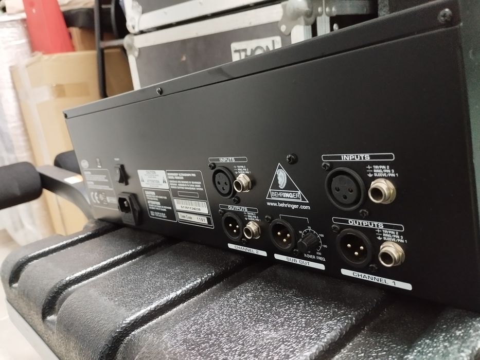 Behringer FBQ6200HD nova
