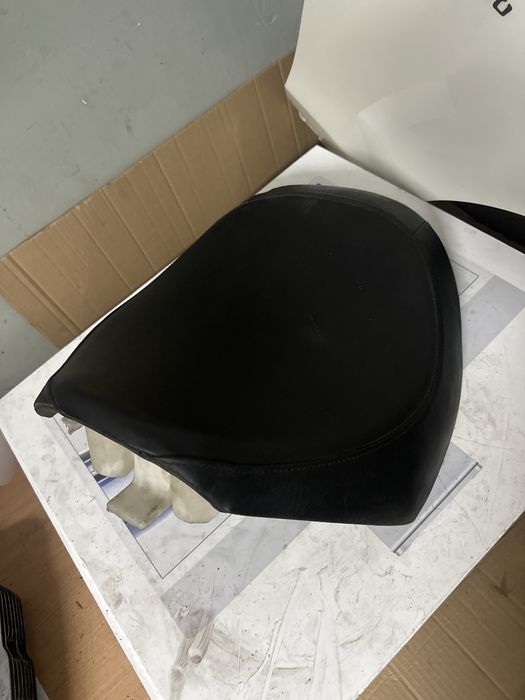 Siedzenie Kanapa Kierowcy SUZUKI VZR 1800 INTRUDER