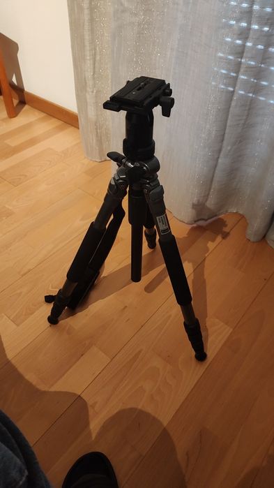 Tripé Giottos Profissional