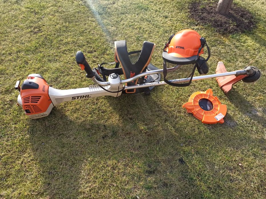 Зрізання дерев, рубання дров, косіння трави і чагарн. , очистка ділян.