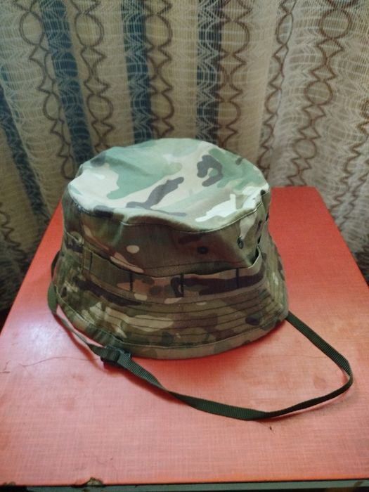 Продам мужские шлепки