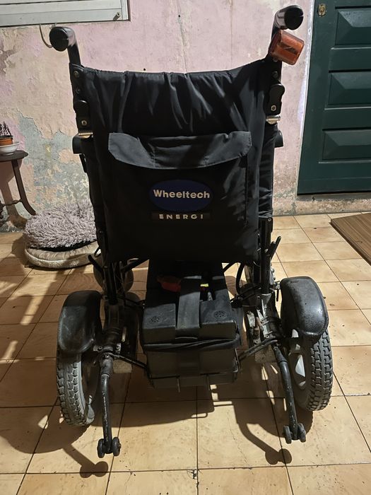 Cadeira rodas eletrica em bom estado