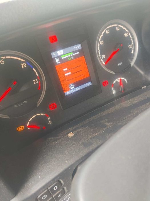 Scania R560 z HDS i przyczepą do drewna