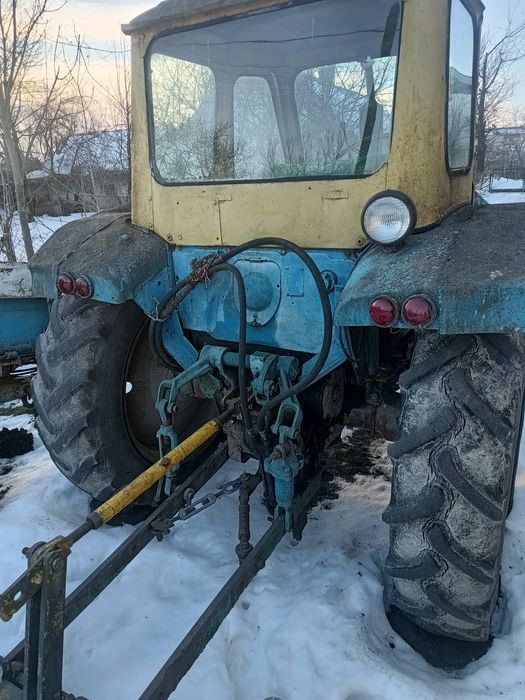 Продам трактор ЮМЗ на ходу