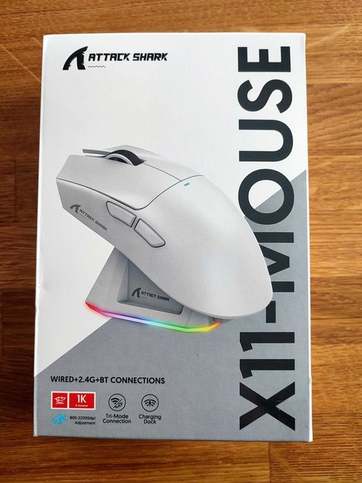 Myszka bezprzewodowa gamingowa Attack Shark X11 ze stacją dokującą RED