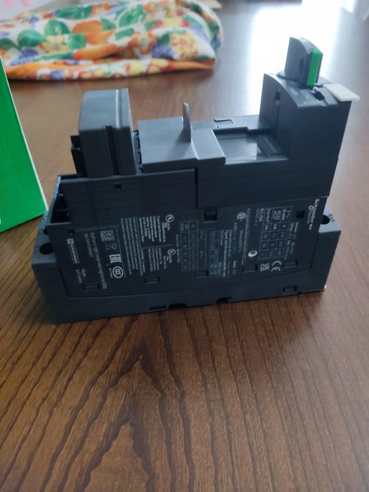 LUB 320 Schneider Electric Novo