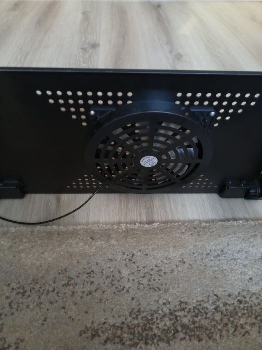 Stolik podstawka pod laptopa z wentylatorem