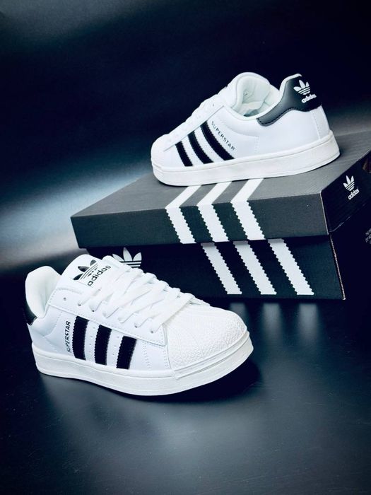 Ададис суперс стар / черно белые суперстары / подростковые женские красовки adidas superstar / трендовые красовки на лето