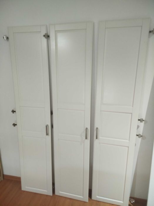 5 Portas Brancas Ikea - Ideal p/guarda-fatos ou roupeito