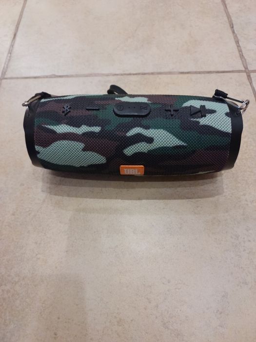 Колонка  блютуз Jbl
