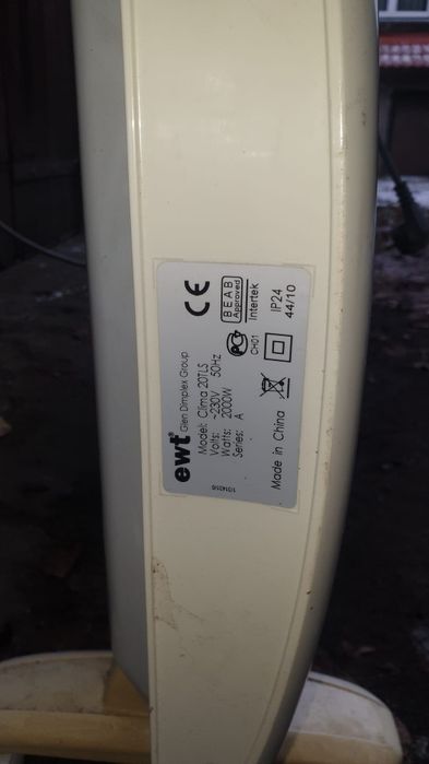 Grzejnik promiennikowy elektryczny Clima 20 TLS