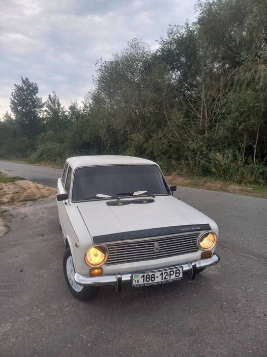 автомобіль Жигулі 2101