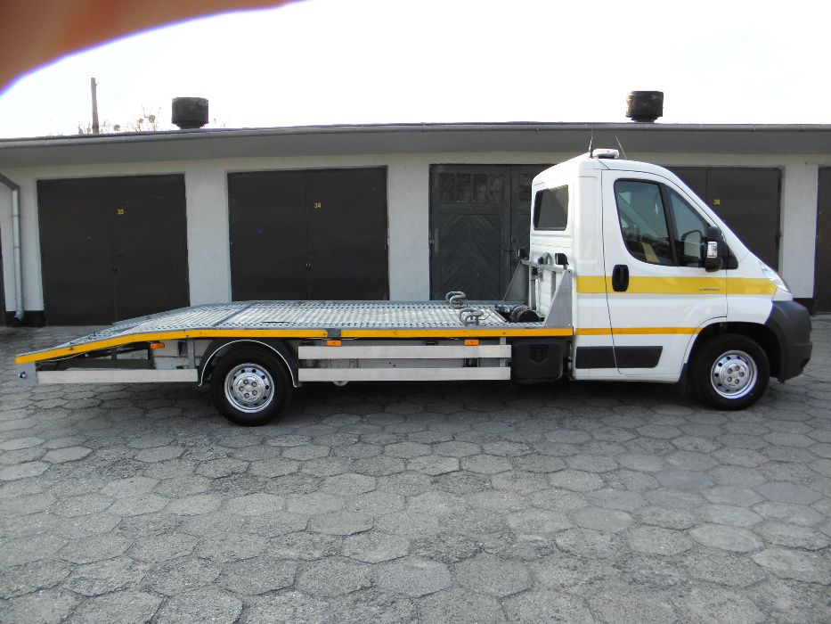 Usługi Autolaweta Pomoc Drogowa Transport Samochodów Holowanie Laweta