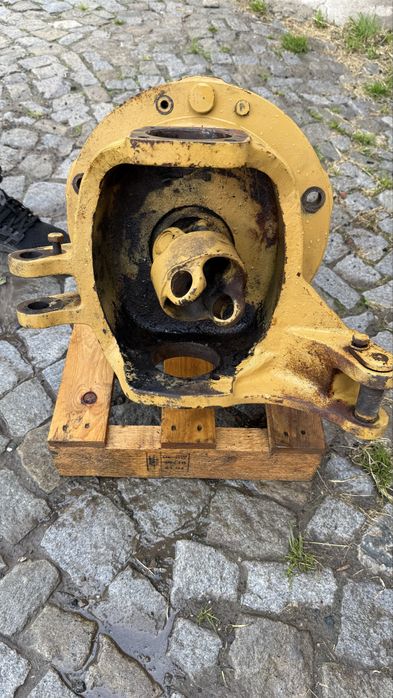 Zwolnica kompletna 450/10216P  jcb koparko ładowarka  3 cx, 4cx