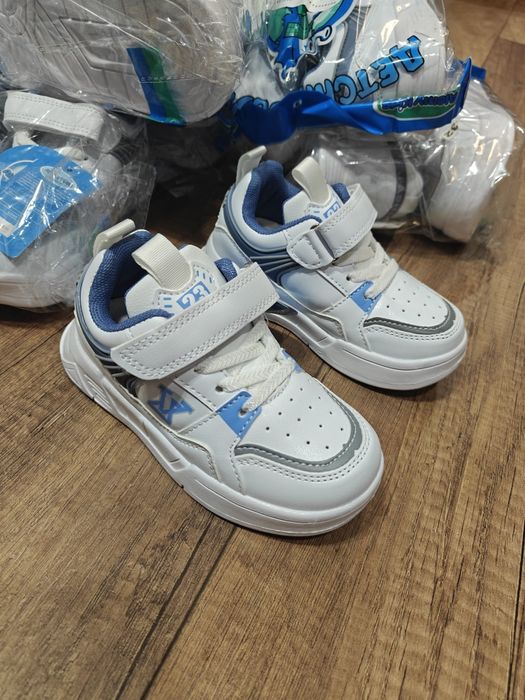 Кросівки на хлопчика