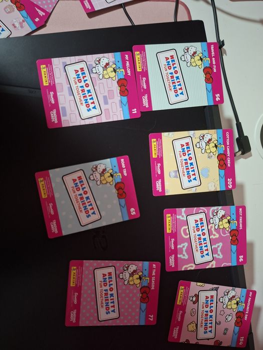 Cromos panini hello kitty 2026