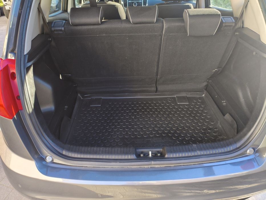 Kia Venga 1,4b Webasto klima