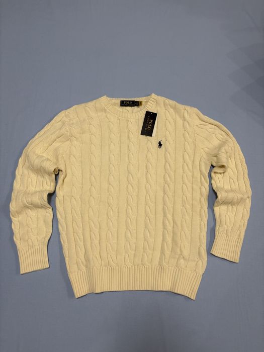 sweter na sprzedaż