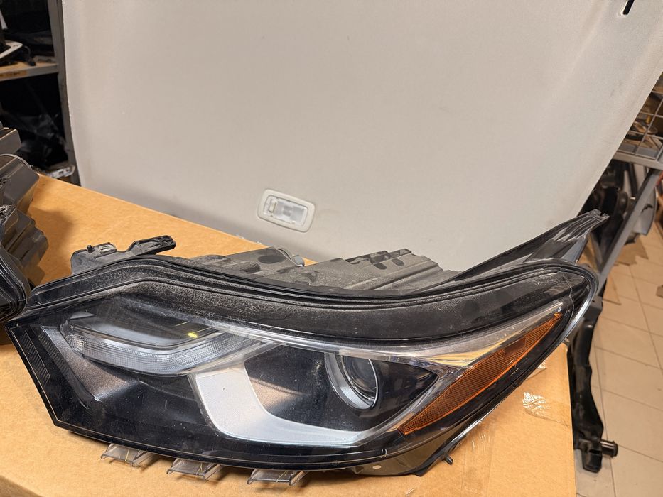 Фара права ліва Chevrolet Equinox 2018 2019 2020 2021 2022 2023рік