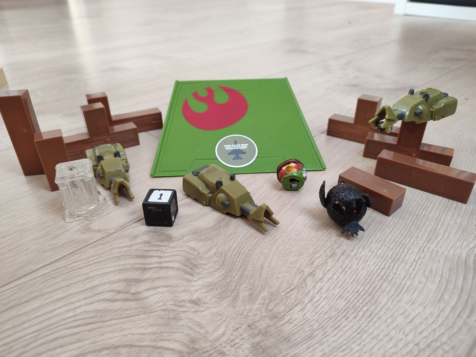 Angry Birds Star Wars z figurkami i samochodami