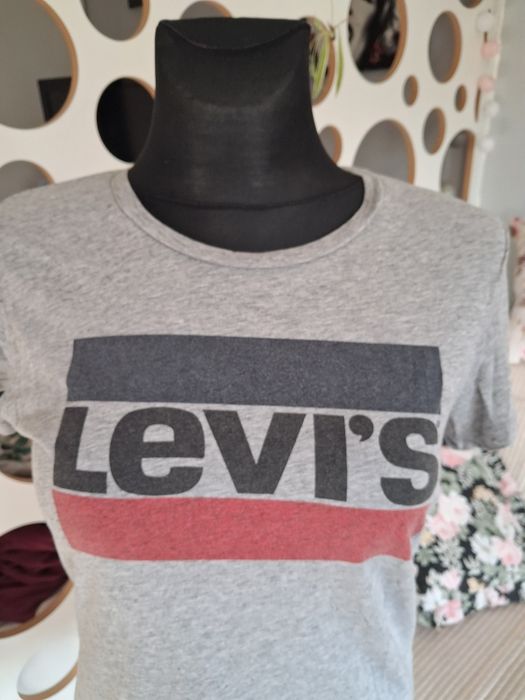 Szary T-shirt Levi's +welurowe szwedy