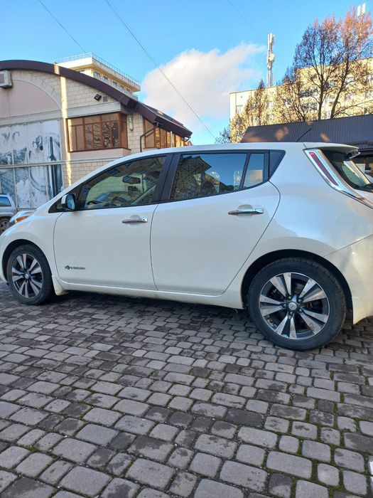 Nissan Leaf 2015