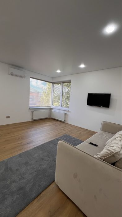 Продаж 2-х кімнатної квартири з ремонтом