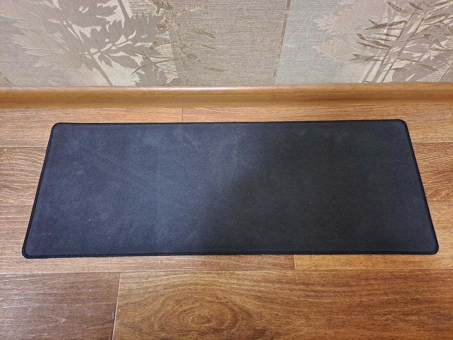 Ігрова поверхня велика в продажу