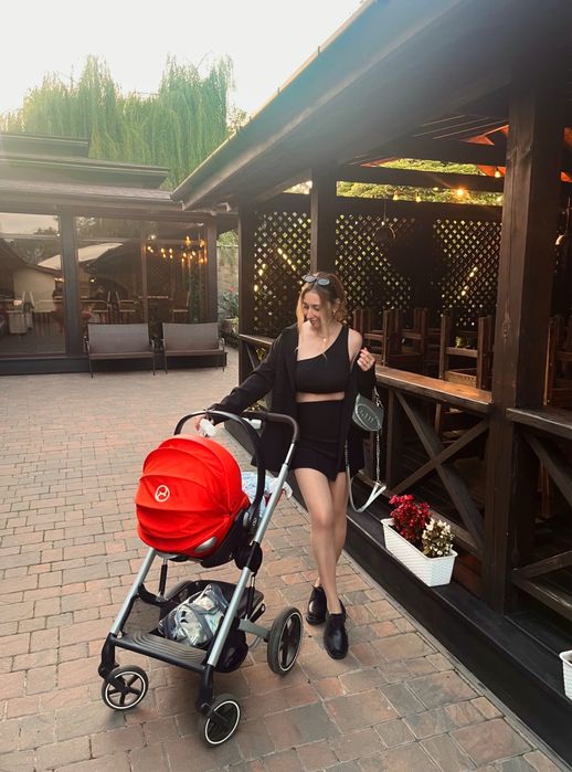 Автолюлька Cybex Сайбекс Cloud  помаранчева розкладна