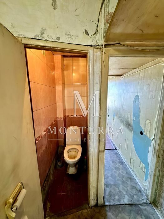 Продаж 2 кім квартири під ремонт по вул.Шолом Алейхема, поруч метро Лісова, Лісовий масив