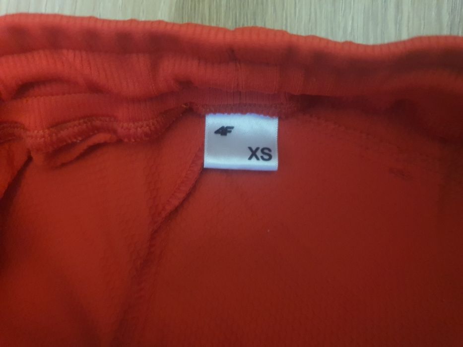 4F - spodnie jak nowe XS unisex