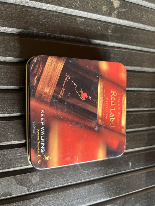 Red lanel johnnie walkrr 6 eleganckich podkladek
