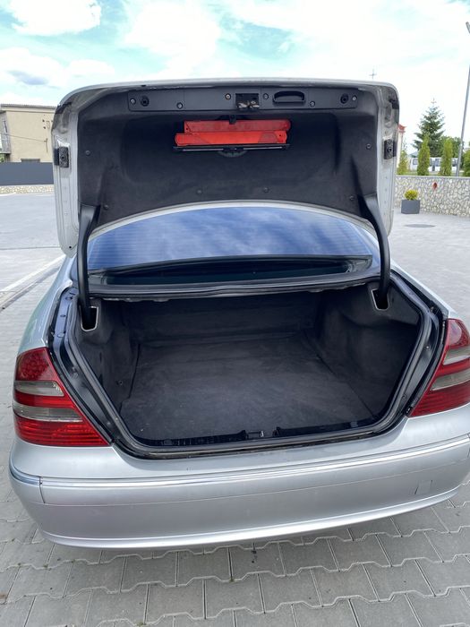 Mercedes-Benz E270cdi  E-Clas W211