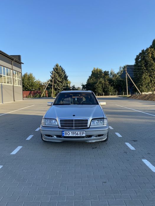 Терміново Mercedes c180, w202 рестайлінг