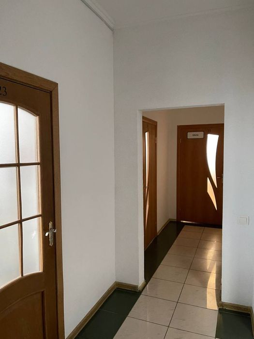 Оренда  комерція центр  620м2