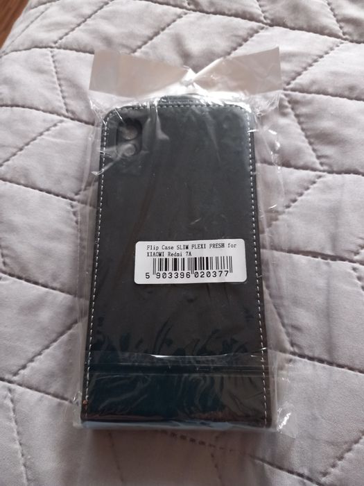 Skórzane czarne etui, futerał, pokrowiec na telefon Xiaomi Redmi 7A